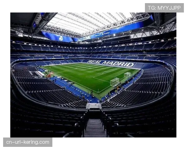 伯纳乌球场全新顶棚通过测试,将在欧冠1-4决赛中首次启用 伯纳乌球场全新顶棚通过测试,将在欧冠1-4决赛中首次启用